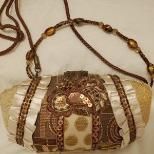 Small vintage style bag
